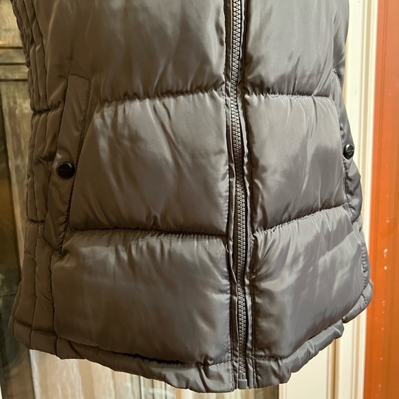 Madden Girl puffy vest - Picture 2 of 8